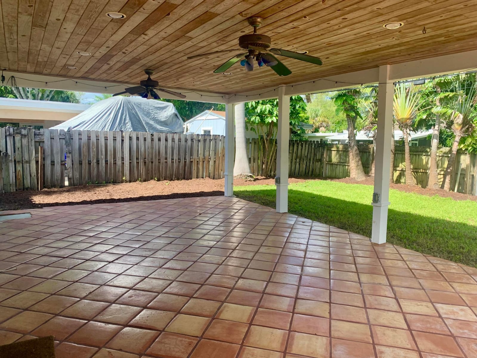 1423 Crest Drive, Lake Worth, FL 33461 photo 3