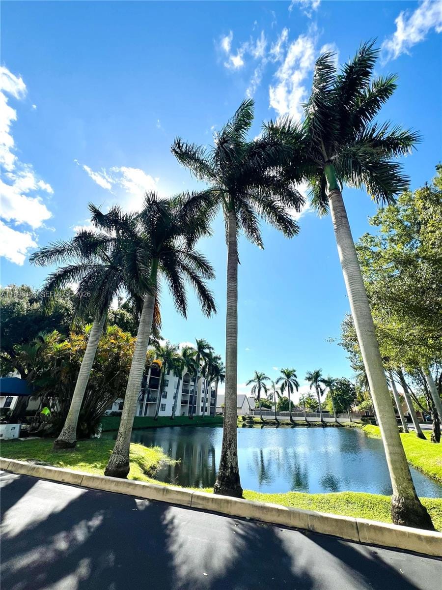 6190 Woodlands Boulevard 517, Tamarac, FL 33319 photo 25