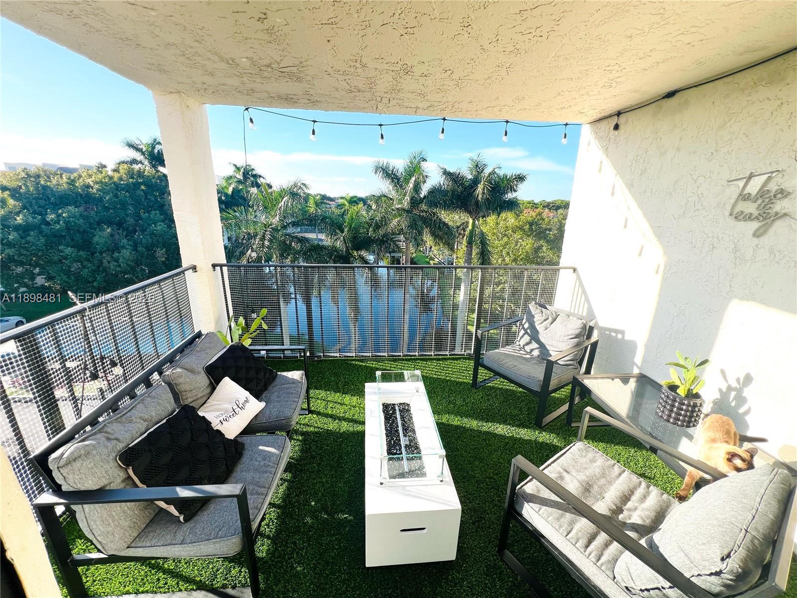 6190 Woodlands Boulevard 517, Tamarac, FL 33319, Tamarac
