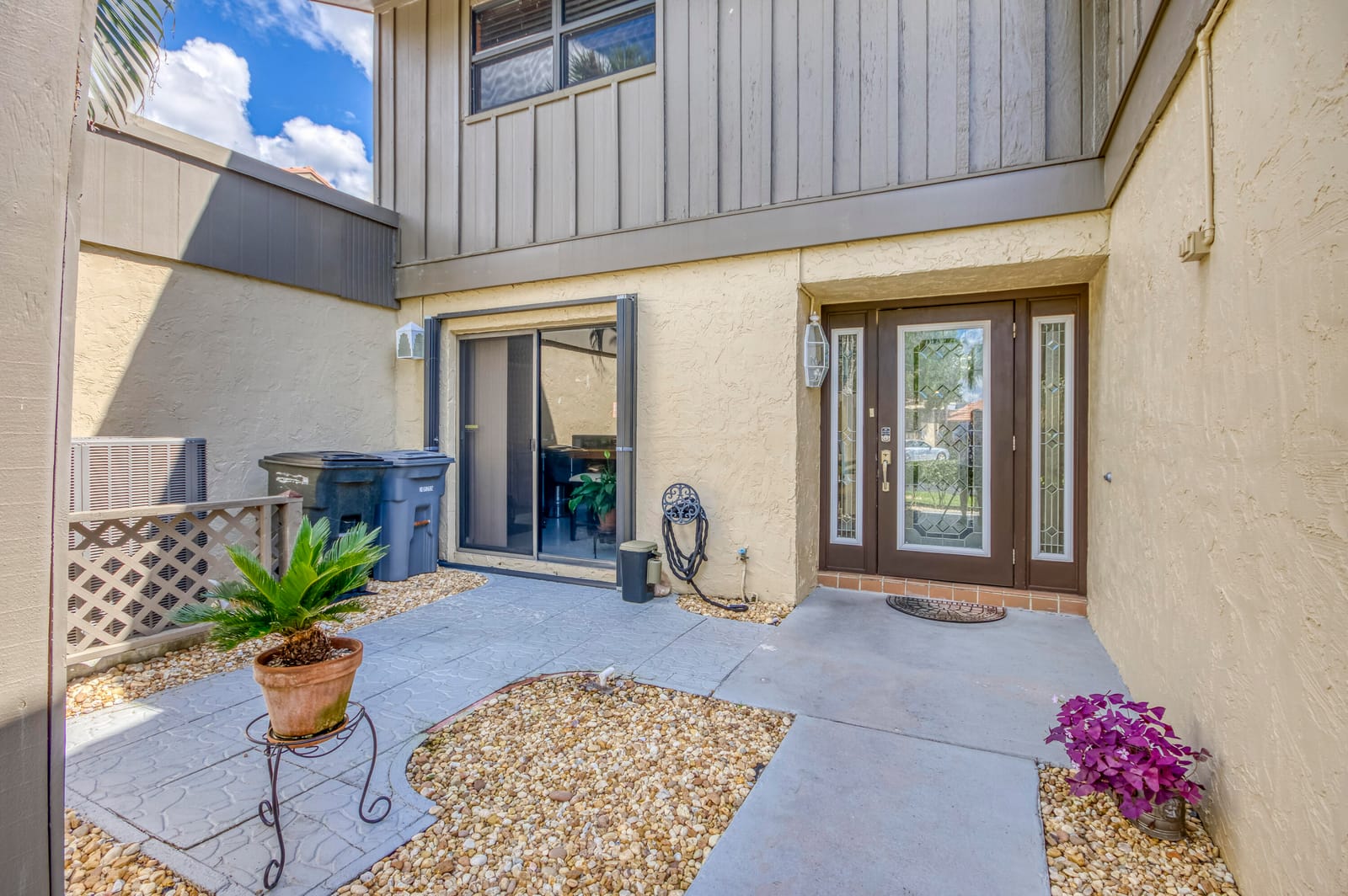 11135 Oakdale Road — photo 3