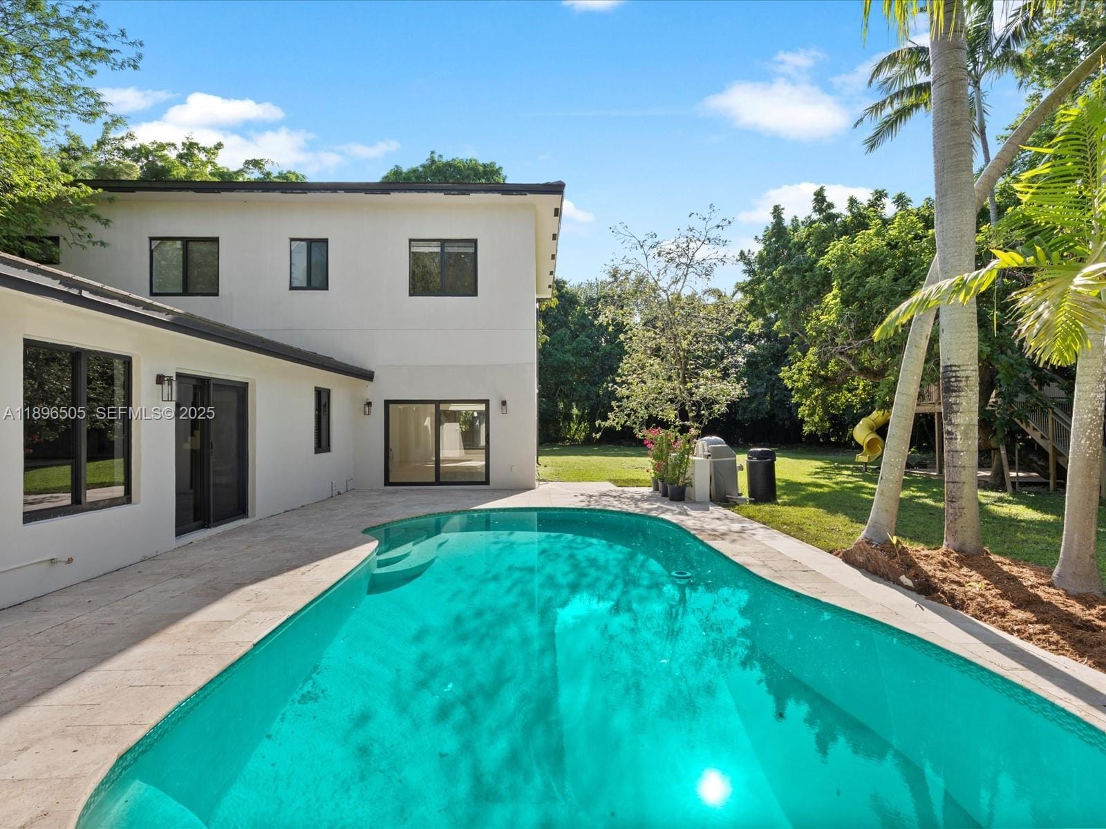 8501 SW 68th St Road, Miami, FL 33143 photo 2