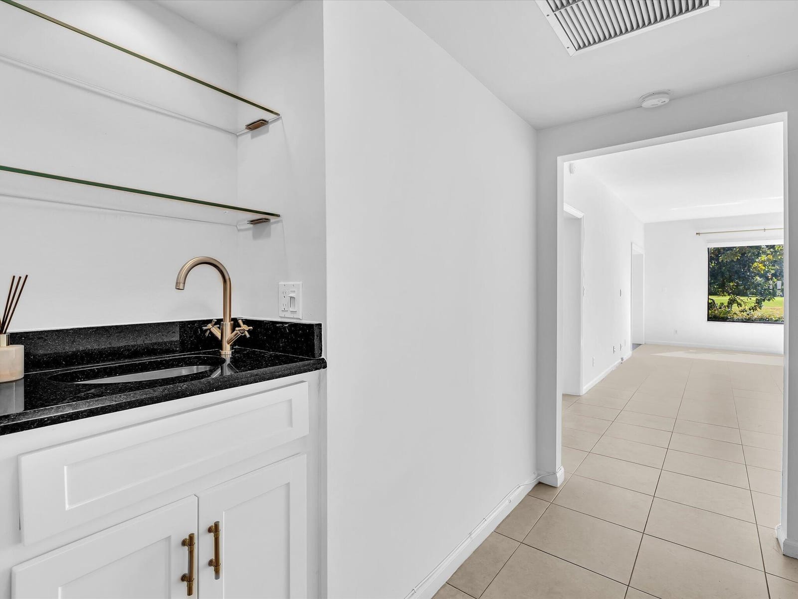 900 Greensward Lane 103-G, Delray Beach, FL 33445 photo 11