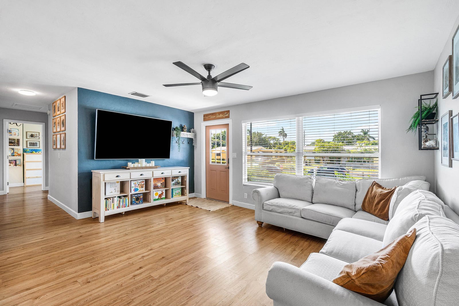 826 Small Drive, Lake Worth Beach, FL 33461 photo 5