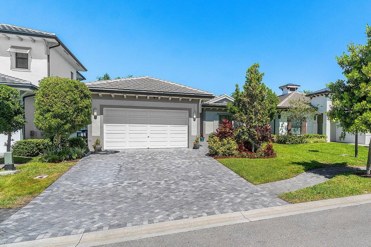 3049 Safflower Circle, West Palm Beach, FL 33401 photo 3