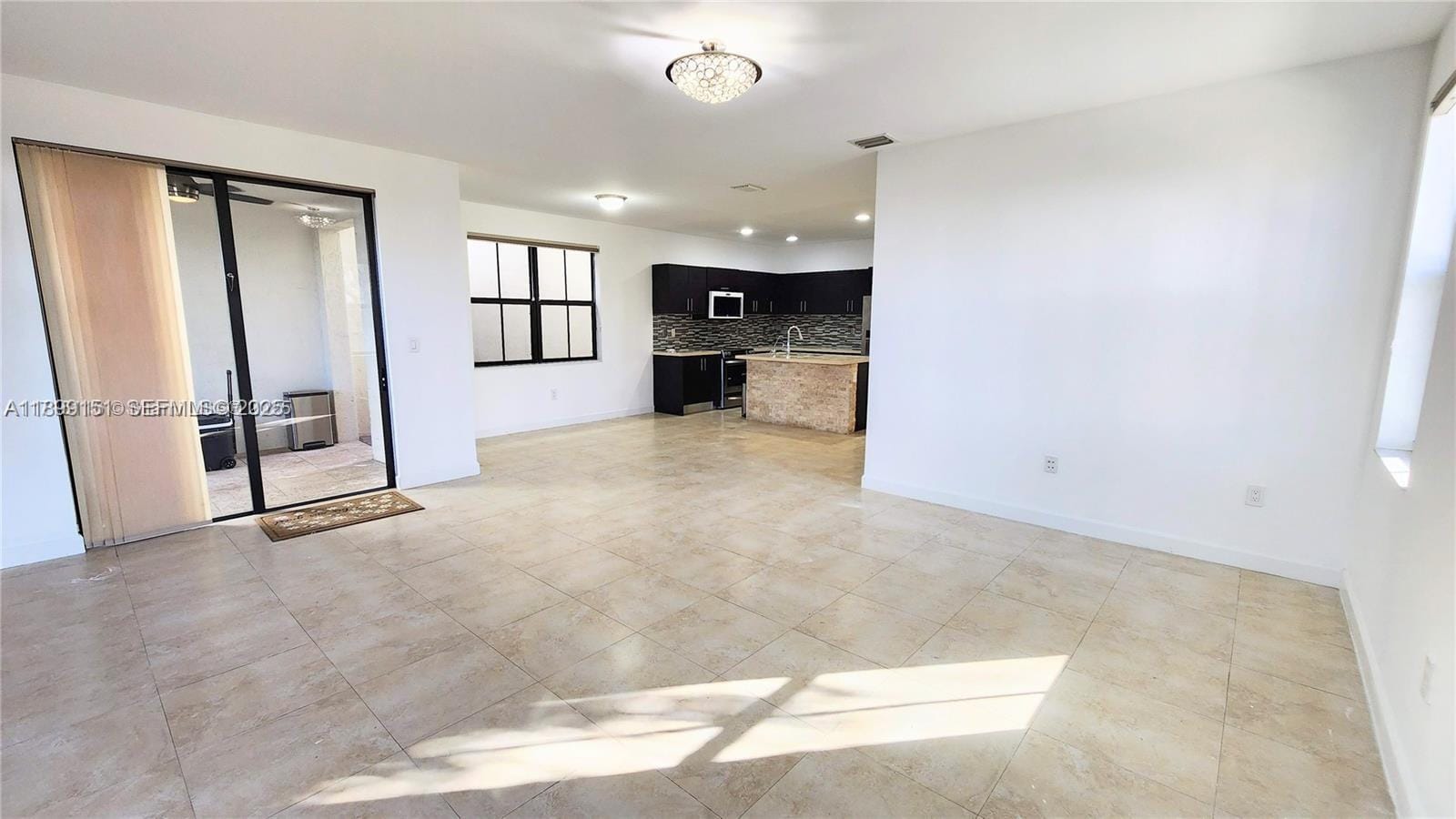 10375 NW 70th Lane, Doral, FL 33178 photo 11
