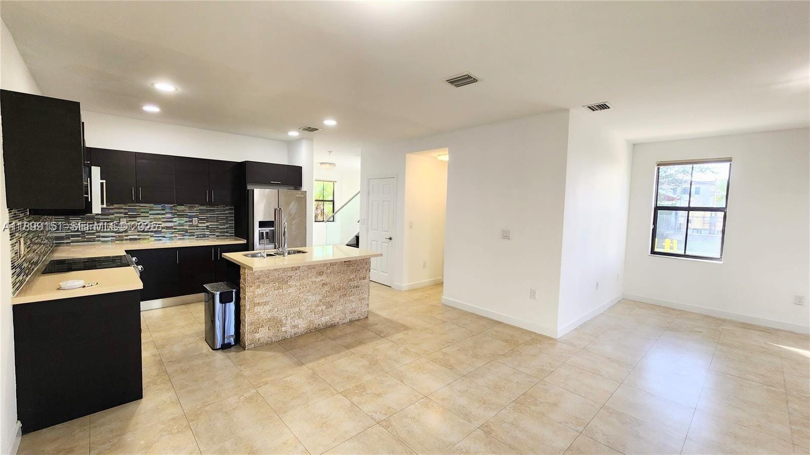 10375 NW 70th Lane, Doral, FL 33178 photo 6