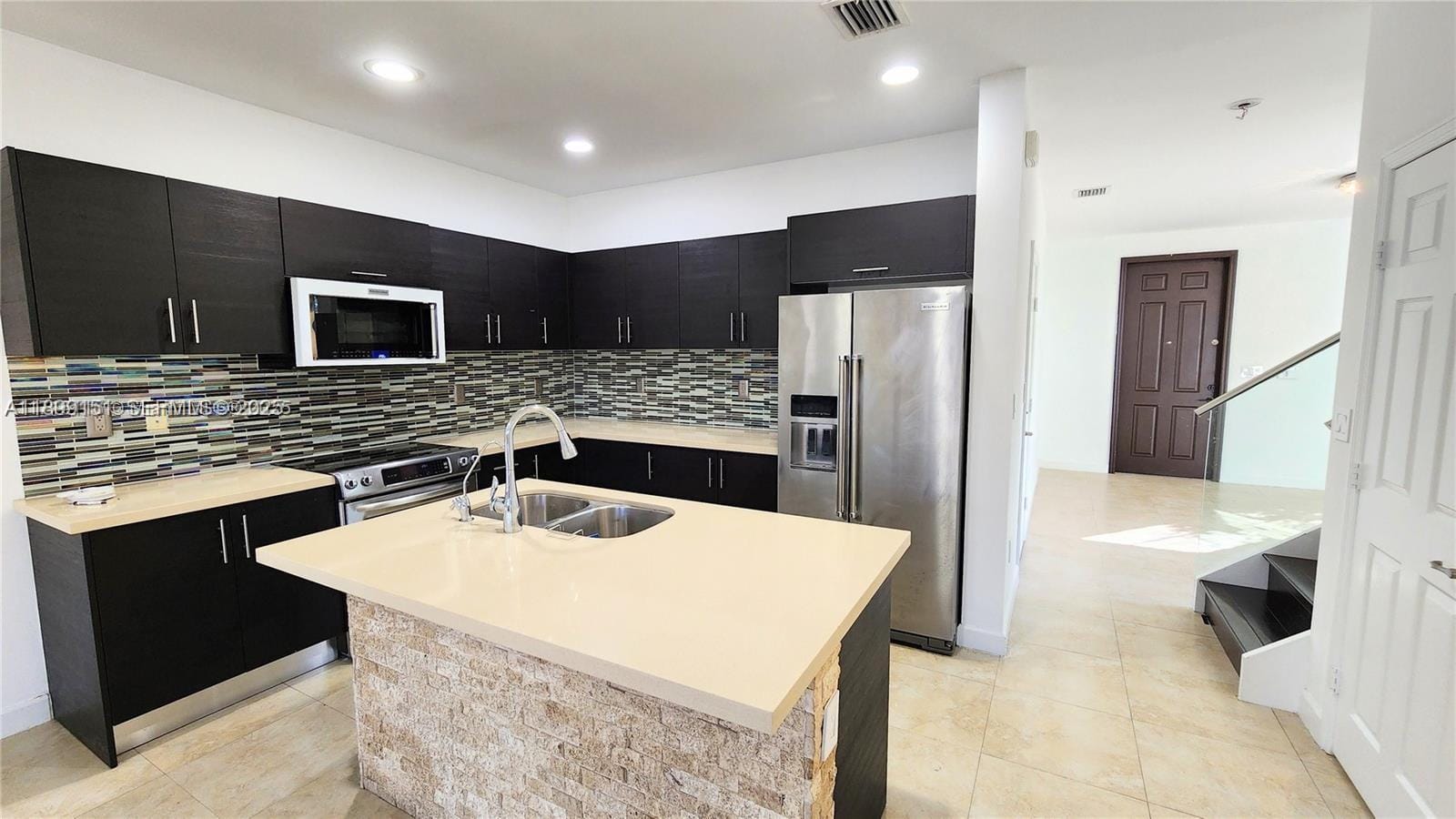 10375 NW 70th Lane, Doral, FL 33178 photo 7