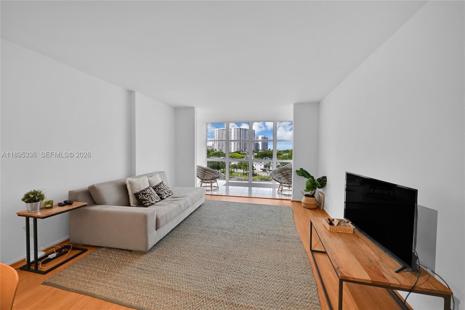 800 Parkview Drive 605, Hallandale Beach, FL 33009 photo 2