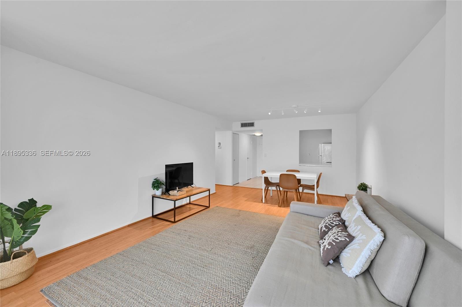 800 Parkview Drive 605, Hallandale Beach, FL 33009 photo 7