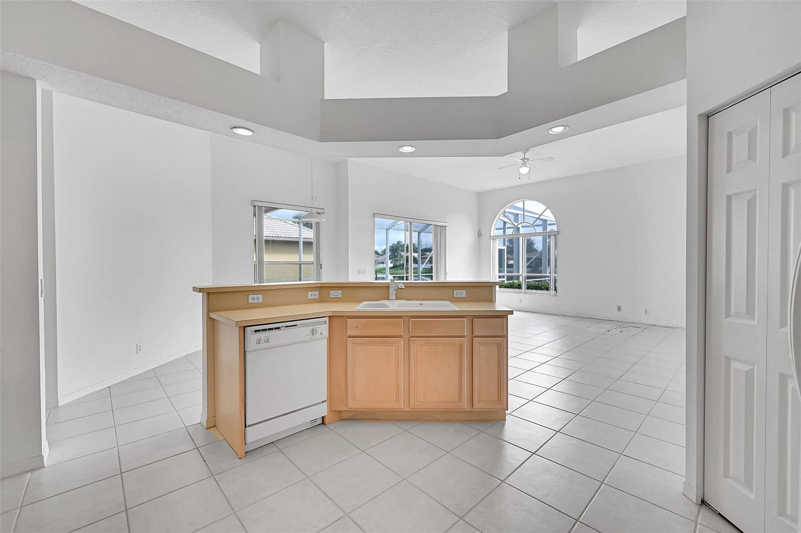 5045 NW 57th Way, Coral Springs, FL 33067 photo 15