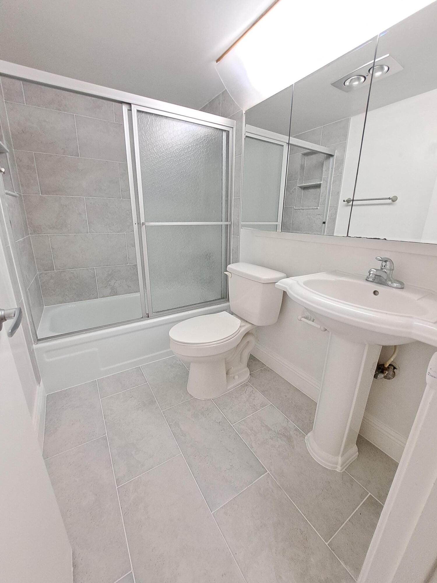 20 Sussex A, West Palm Beach, FL 33417