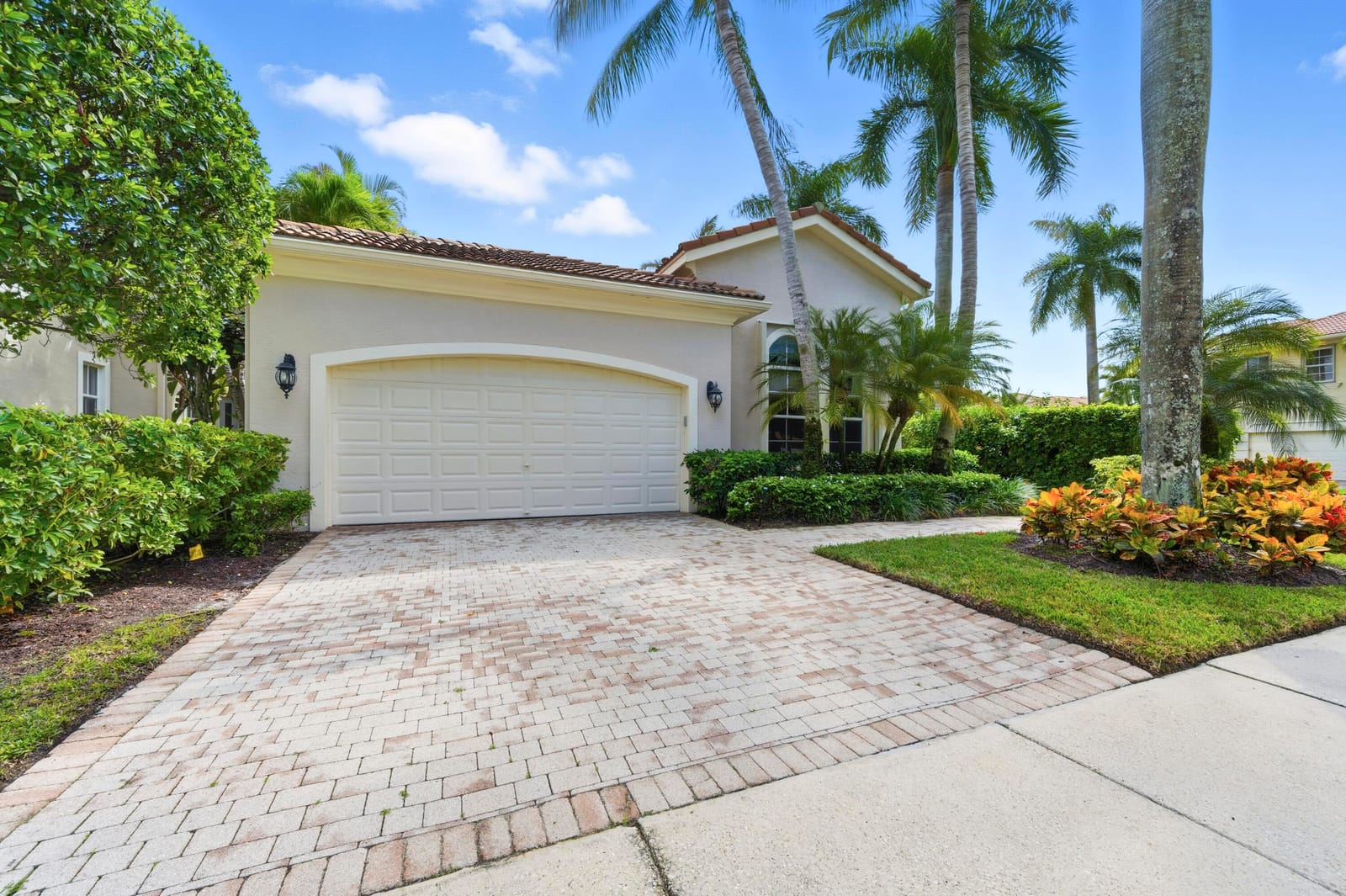 102 Andalusia Way, Palm Beach Gardens, FL 33418