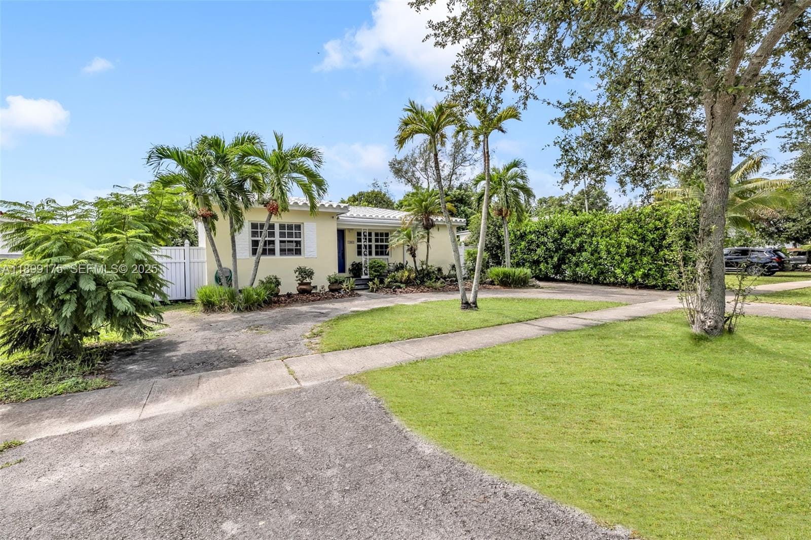 1860 NE 157th Terrace, North Miami Beach, FL 33162 photo 8