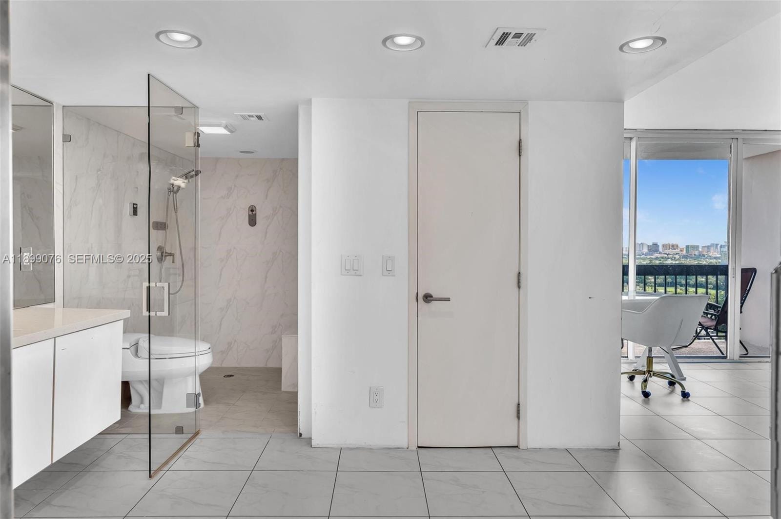2425 Presidential Way 2003, West Palm Beach, FL 33401 photo 28