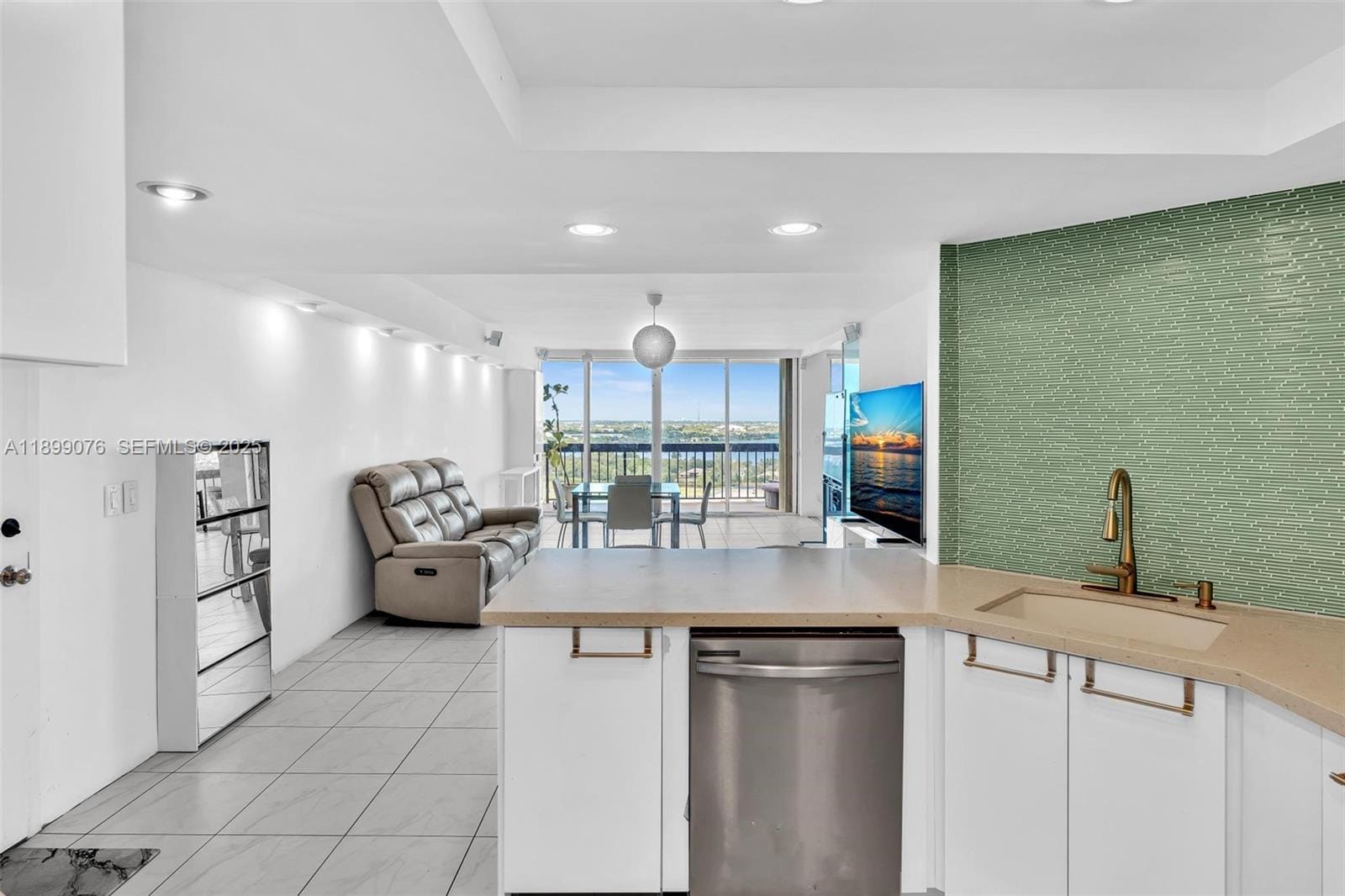 2425 Presidential Way 2003, West Palm Beach, FL 33401 photo 7