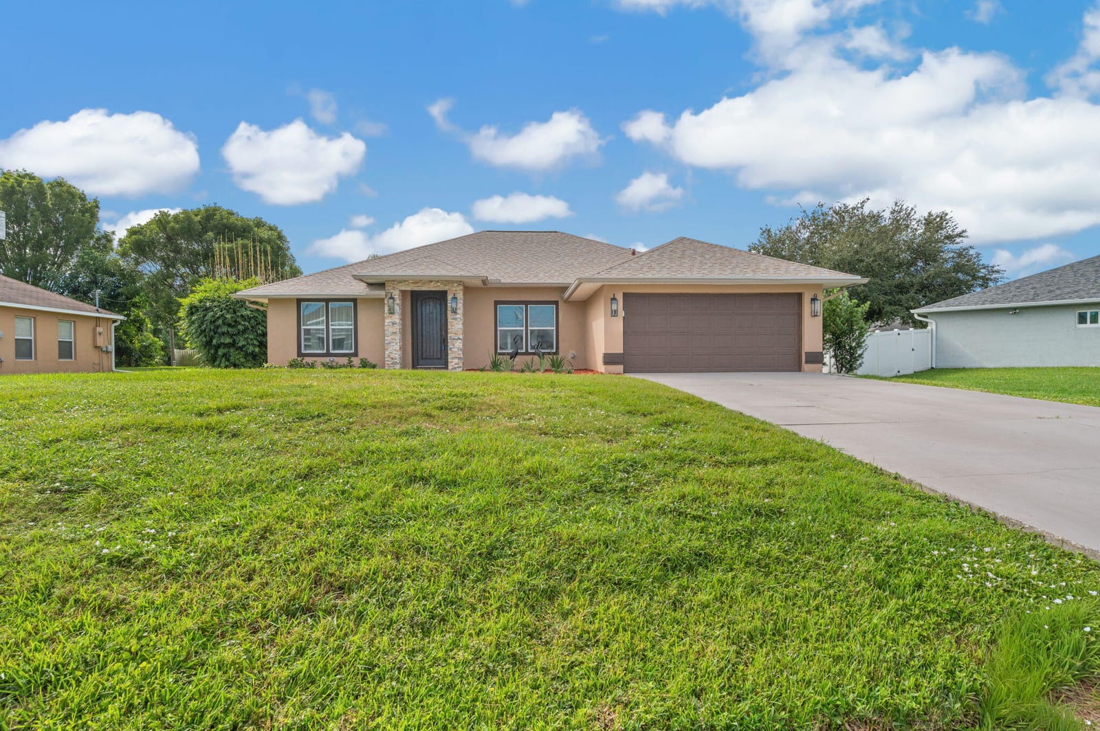 474 SW Homeland Road, Port St. Lucie, FL 34953
