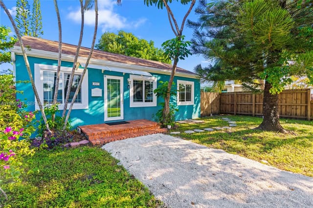 2447 Wilson Street, sold in Hollywood Park, Hollywood, FL