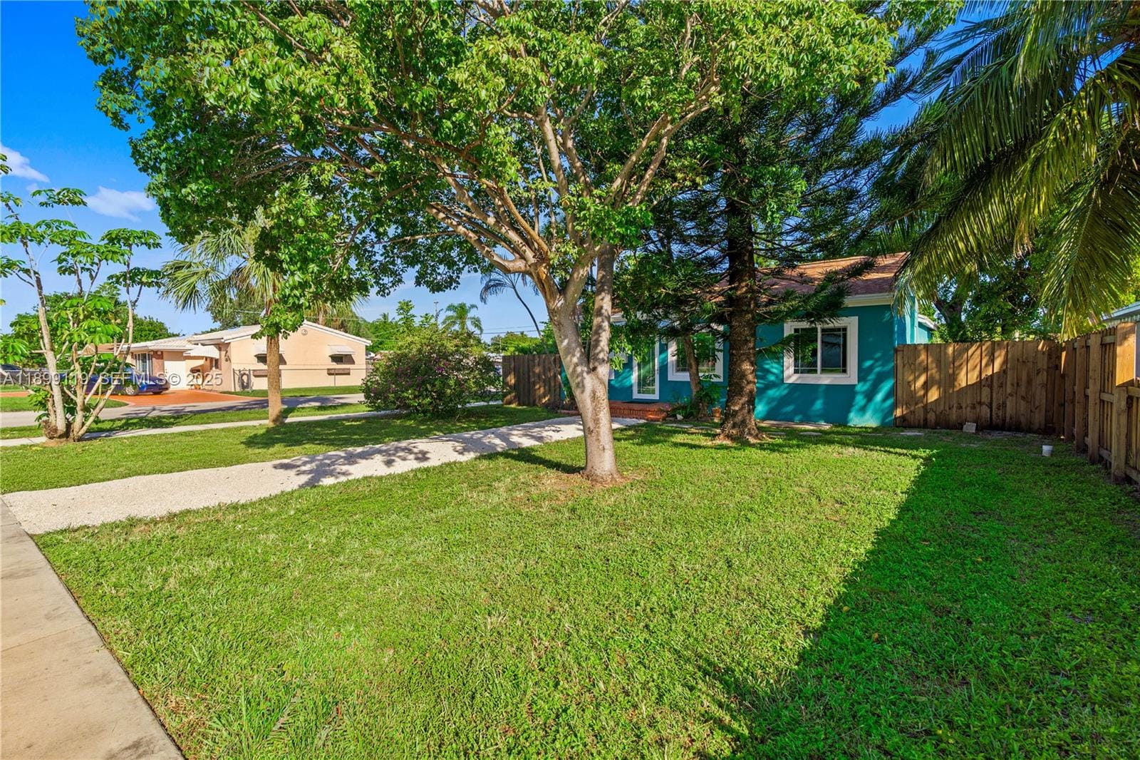 2447 Wilson Street, Hollywood, FL 33020 photo 4