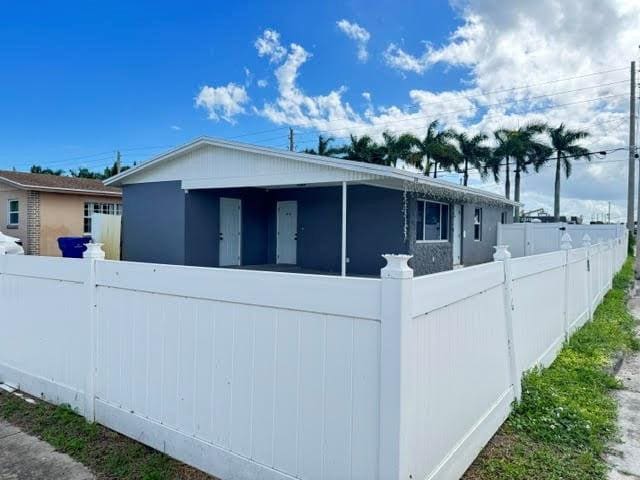 818 Avenue U, sold in Riviera Heights, Riviera Beach, FL