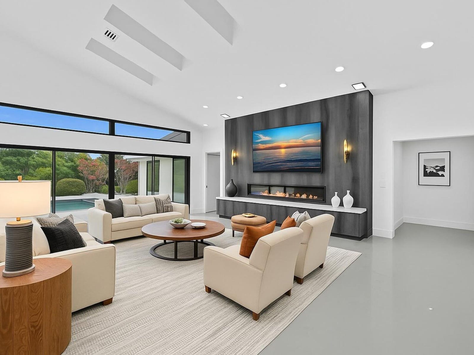 7160 Montrico Drive — photo 11
