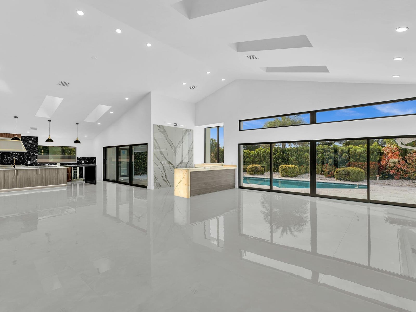 7160 Montrico Drive — photo 9