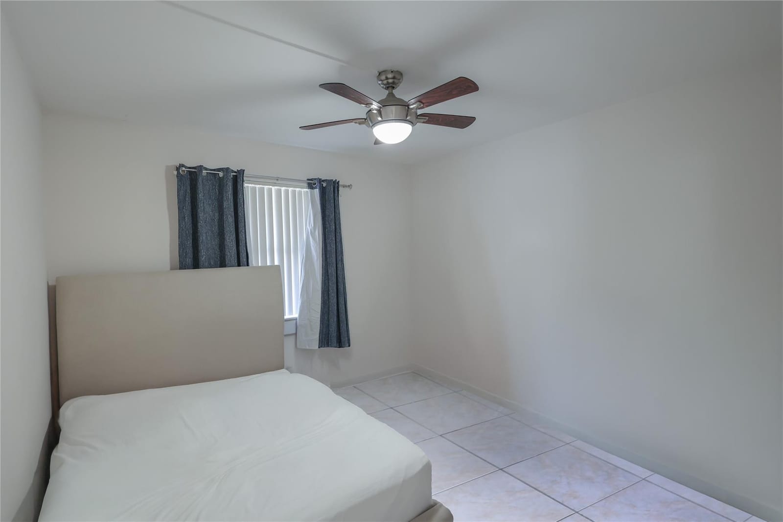 8725 Shadow Wood Boulevard 312, Coral Springs, FL 33071 photo 11