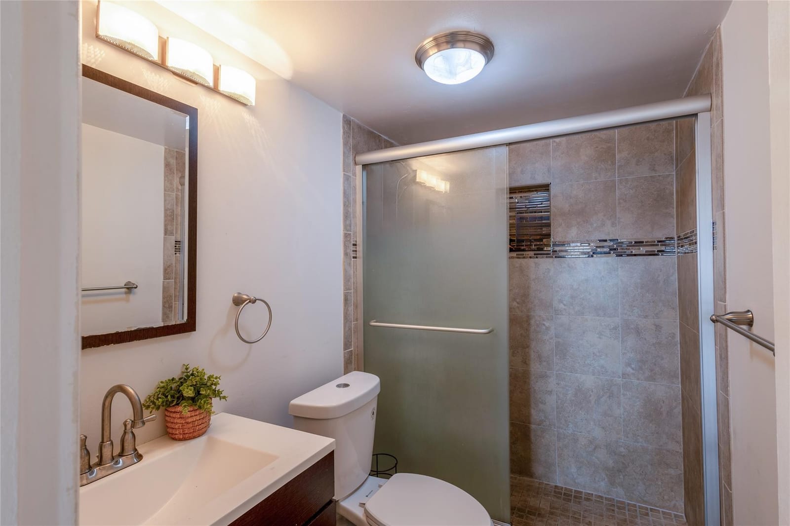8725 Shadow Wood Boulevard 312, Coral Springs, FL 33071 photo 10