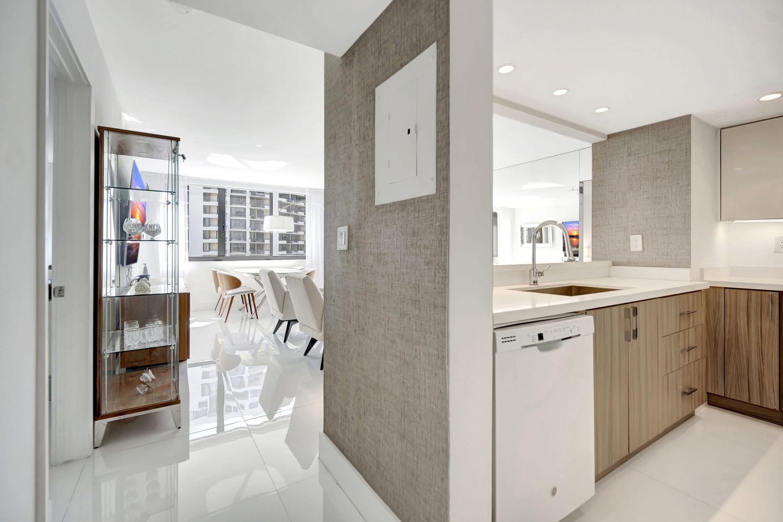 540 Brickell Key Drive 919, Miami, FL 33131 photo 4