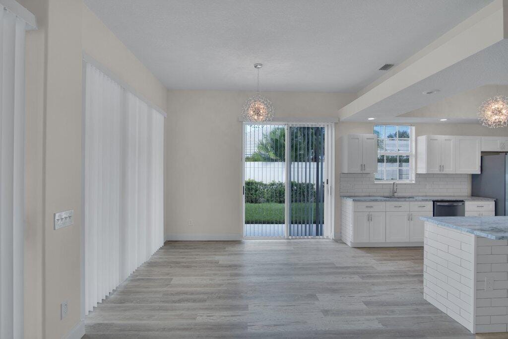 324 NW Bentley Circle, Port St. Lucie, FL 34986 photo 10