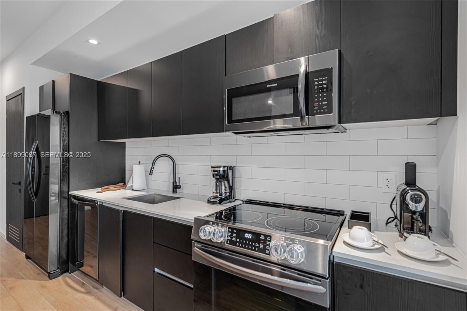 398 NE 5th Street 3017 — photo 12