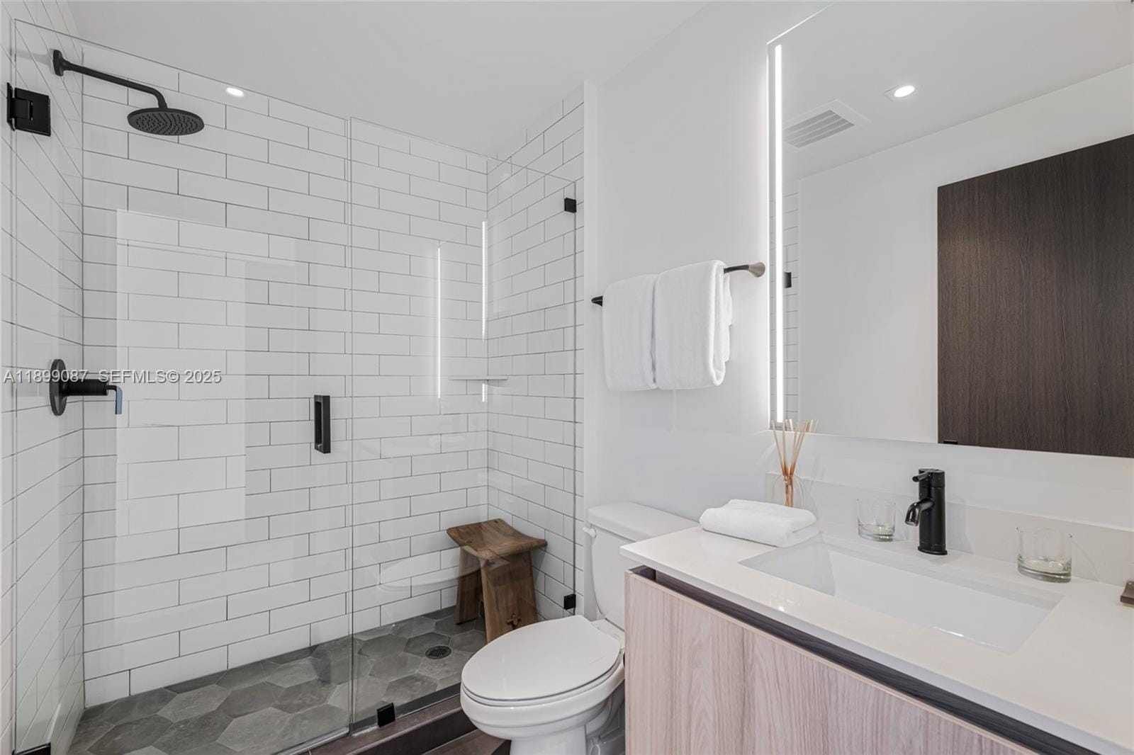 398 NE 5th Street 3017, Miami, FL 33132 photo 17