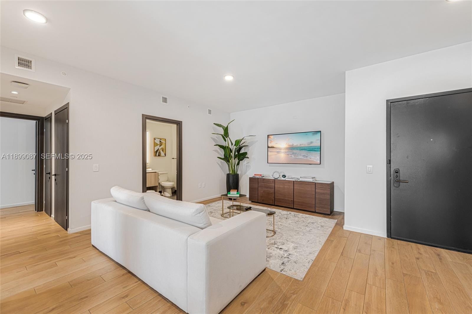 398 NE 5th Street 3017 — photo 4