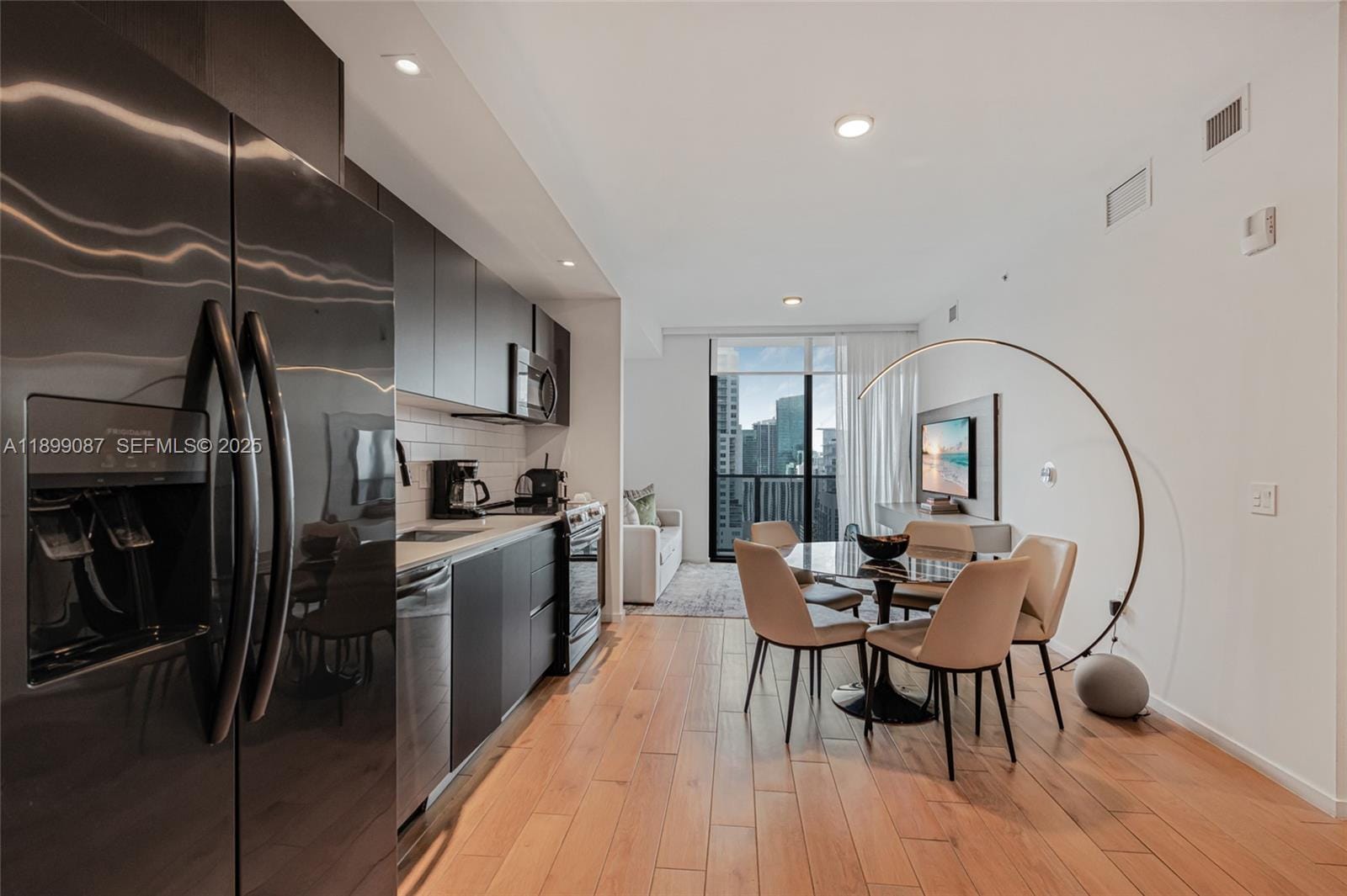 398 NE 5th Street 3017 — photo 9