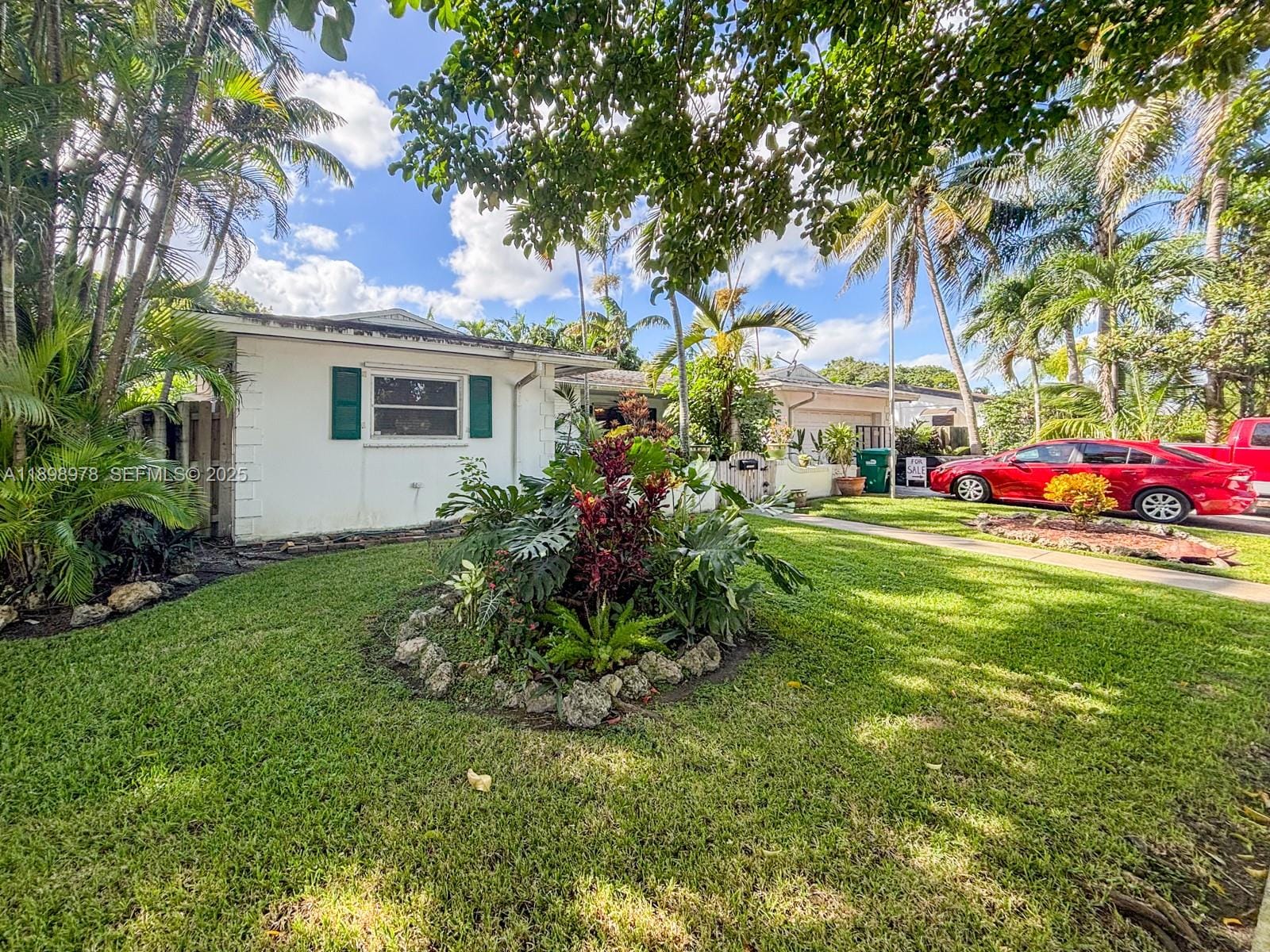 18730 SW 90th Avenue, Cutler Bay, FL 33157
