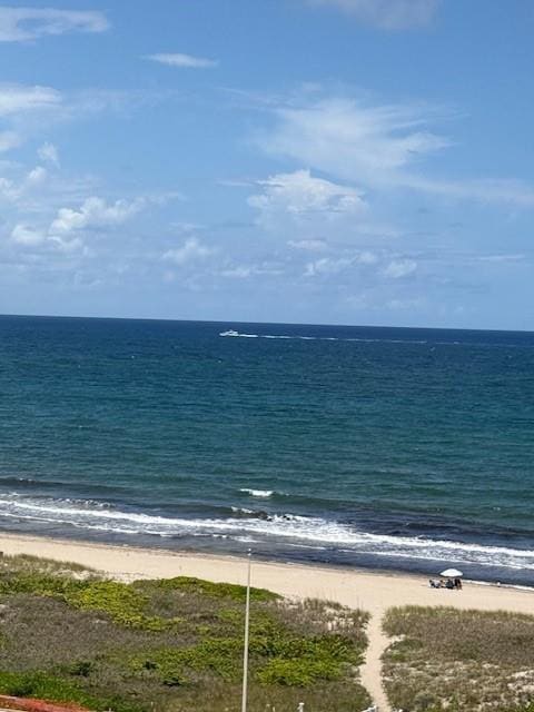 1900 S Ocean Boulevard 7J, sold in Ocean Place Condo, Lauderdale By The Sea, FL