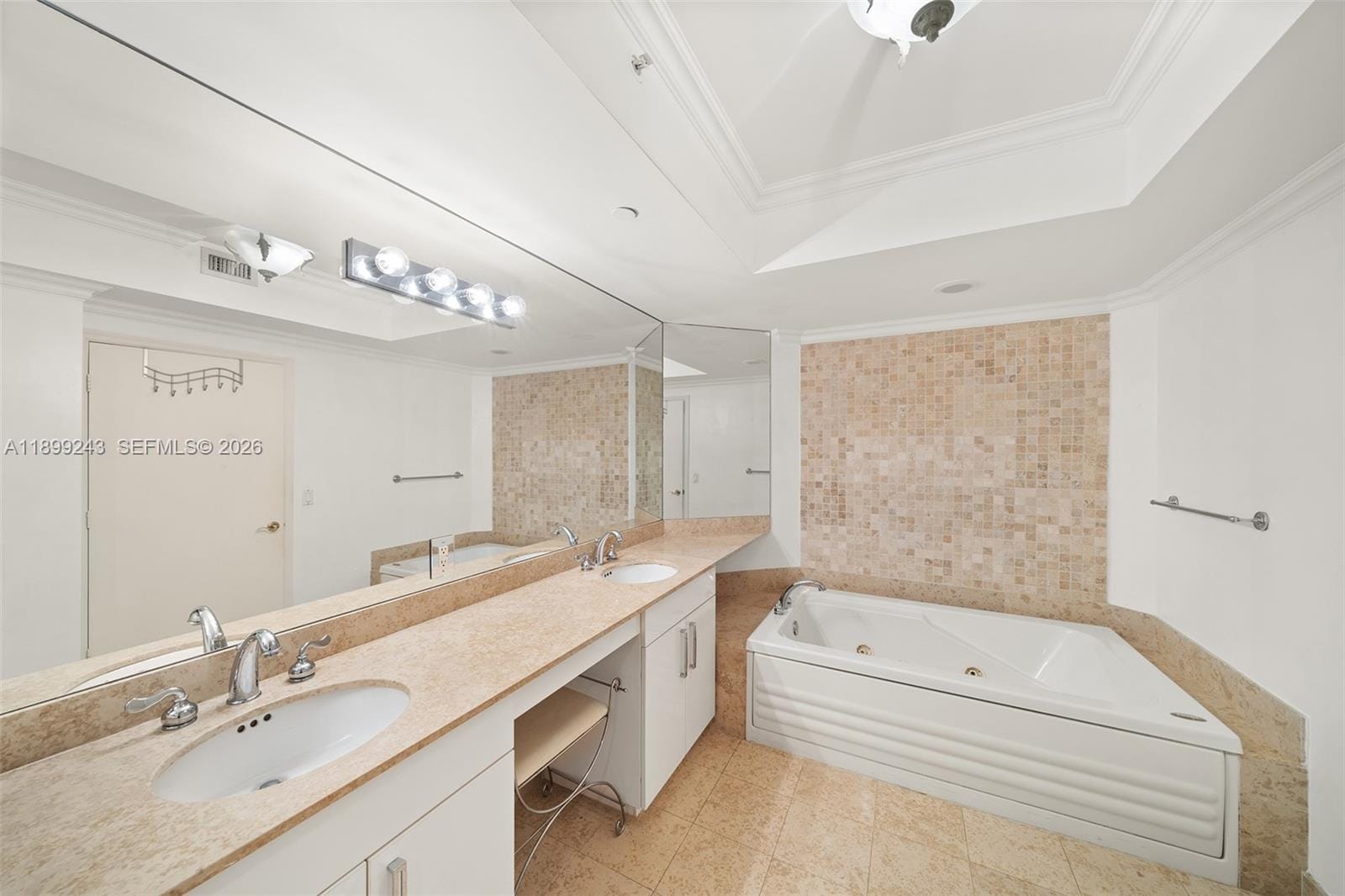 4775 Collins Avenue 1708, Miami Beach, FL 33140 photo 18