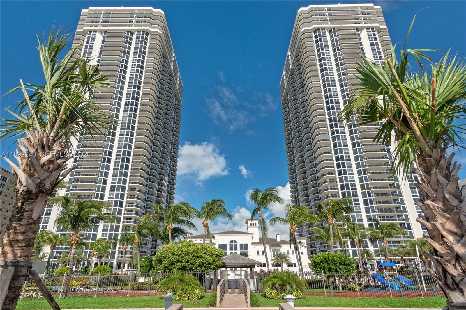 4775 Collins Avenue 1708, Miami Beach, FL 33140 photo 29