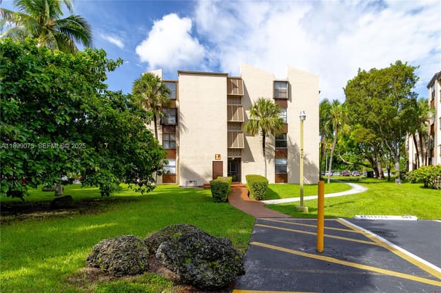 14611 N Kendall Drive 208L, sold in Promenade At Kendale Lake, Miami, FL