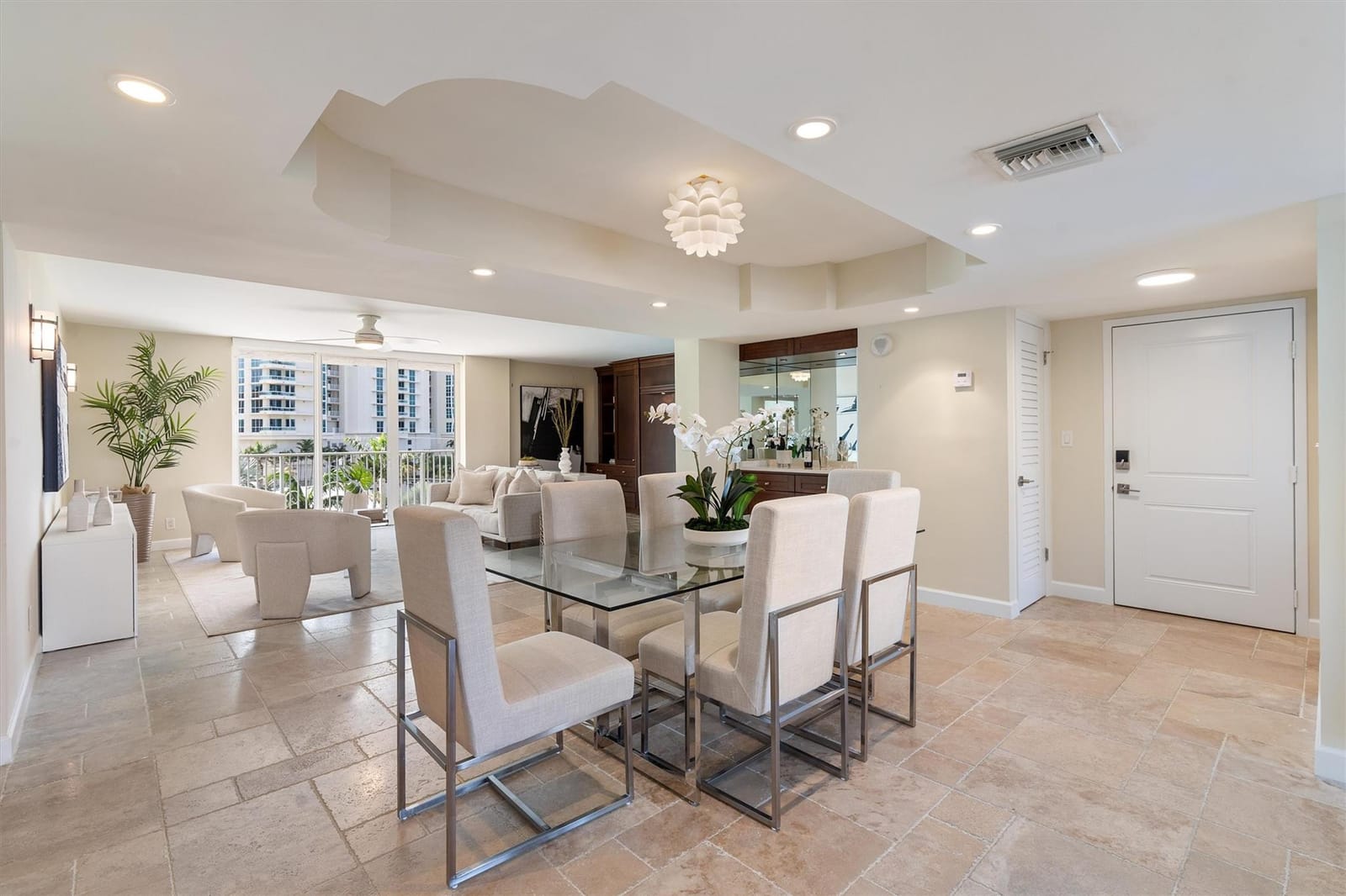 77 S Birch Road 5D — photo 10