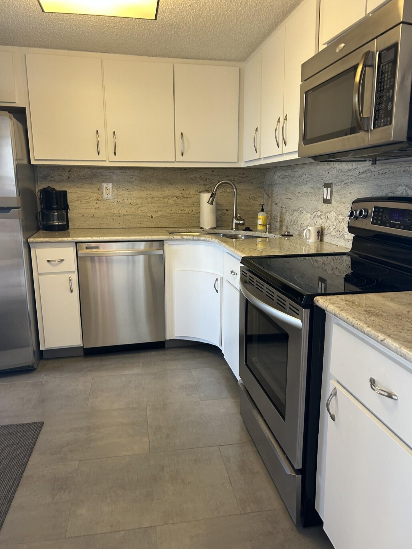 1200 S Flagler Drive 504 — photo 10