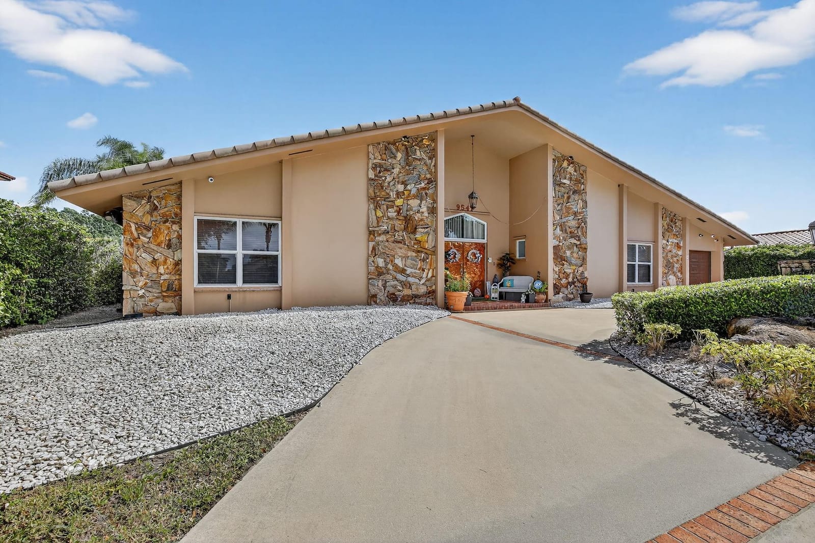 9541 Sea Turtle Drive, Plantation, FL 33324