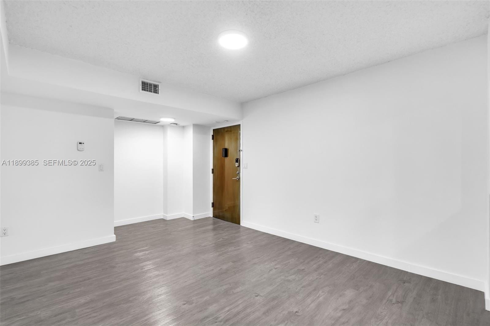 2333 Brickell Avenue PH208 — photo 9