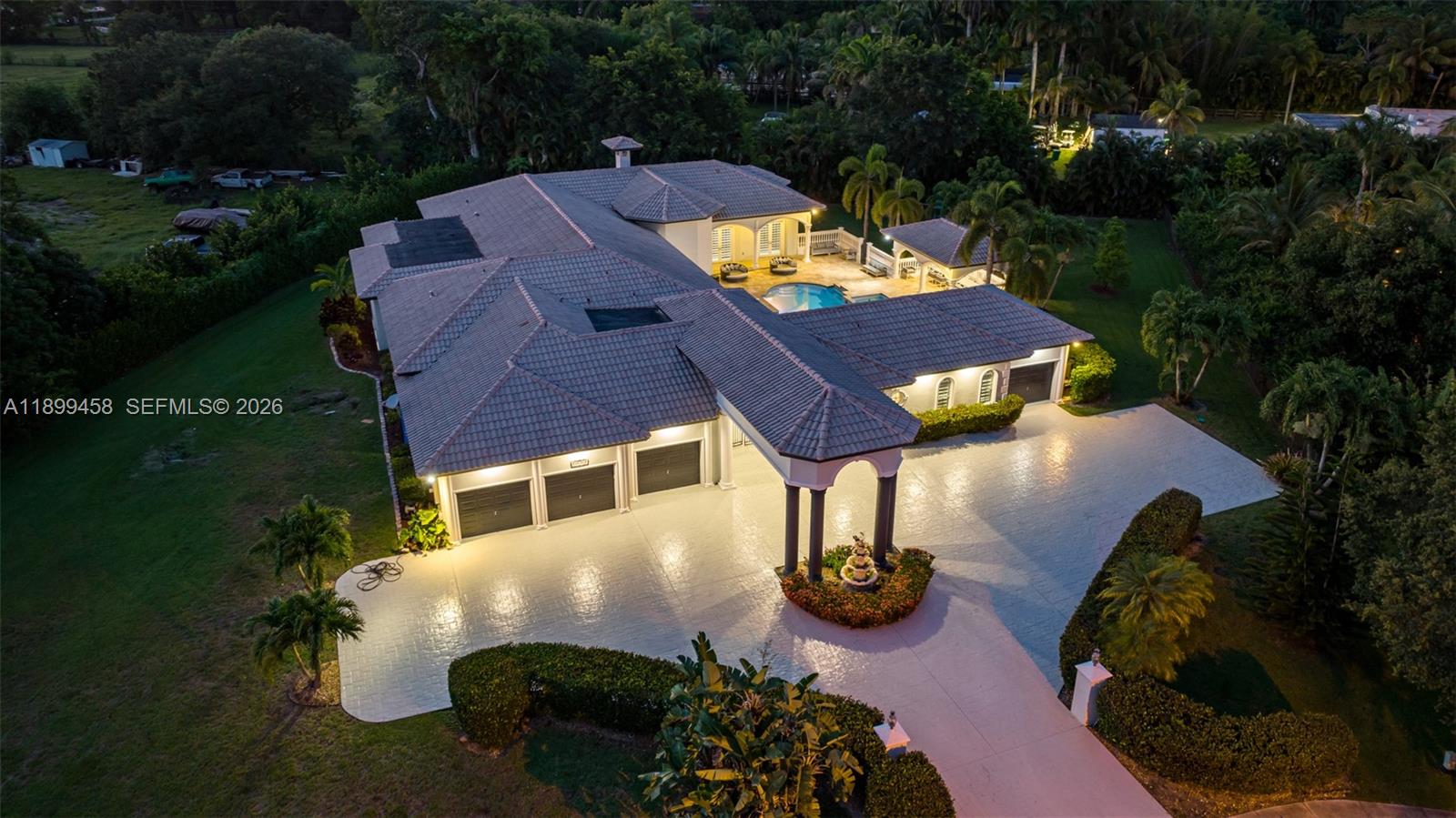 13751 Pine Meadow Court, Davie, FL 33325
