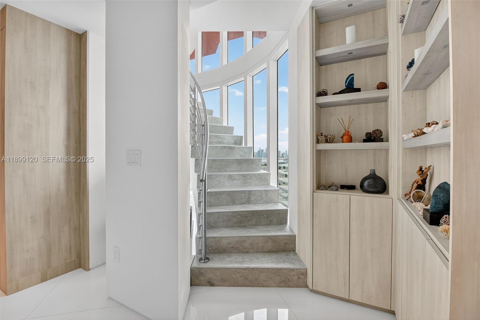 300 S Pointe Drive TH-3105, Miami Beach, FL 33139 photo 23
