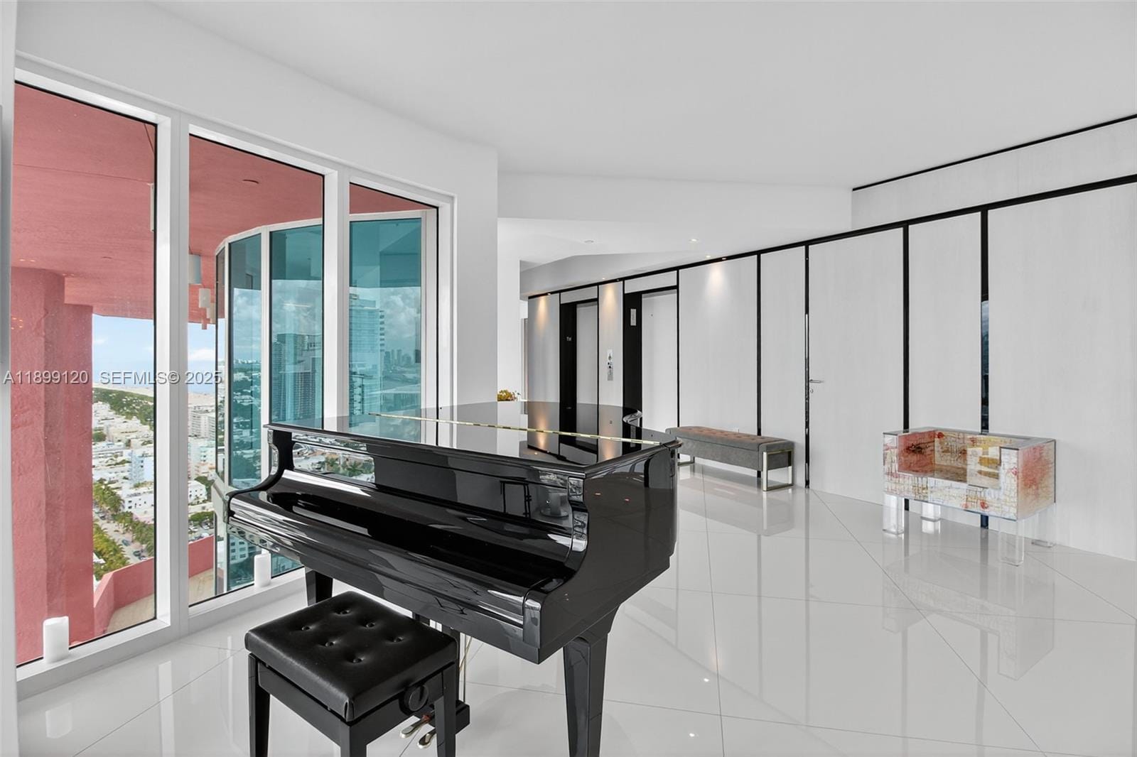 300 S Pointe Drive TH-3105, Miami Beach, FL 33139 photo 4
