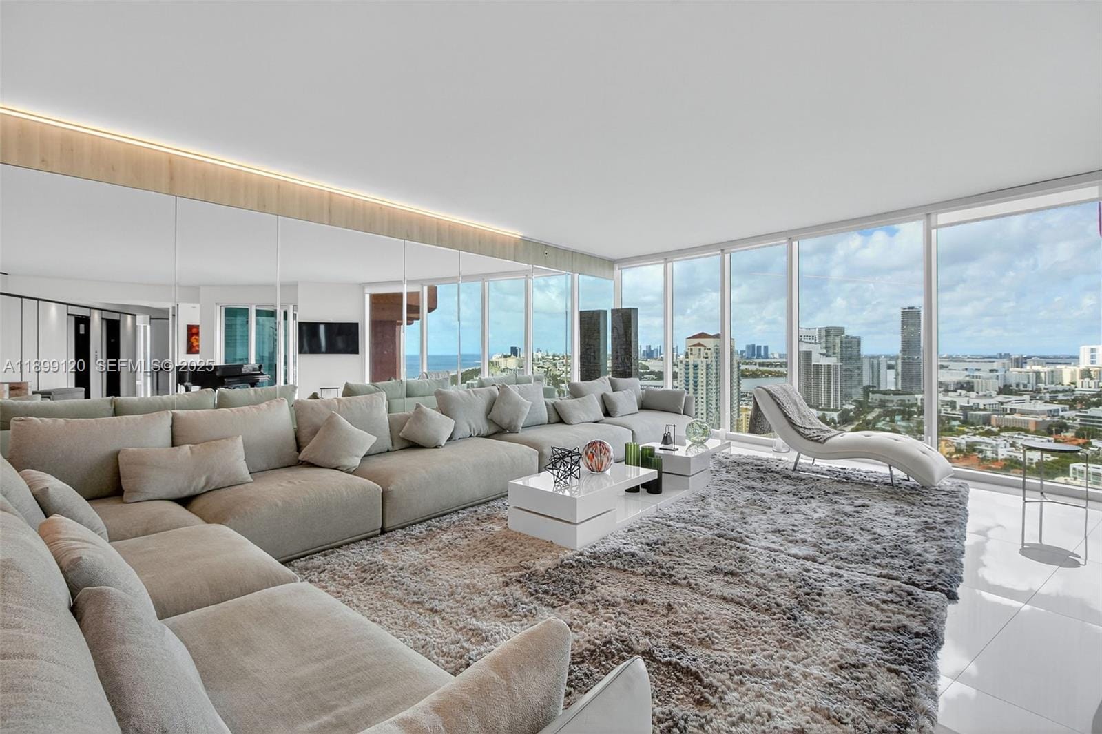 300 S Pointe Drive TH-3105, Miami Beach, FL 33139 photo 6