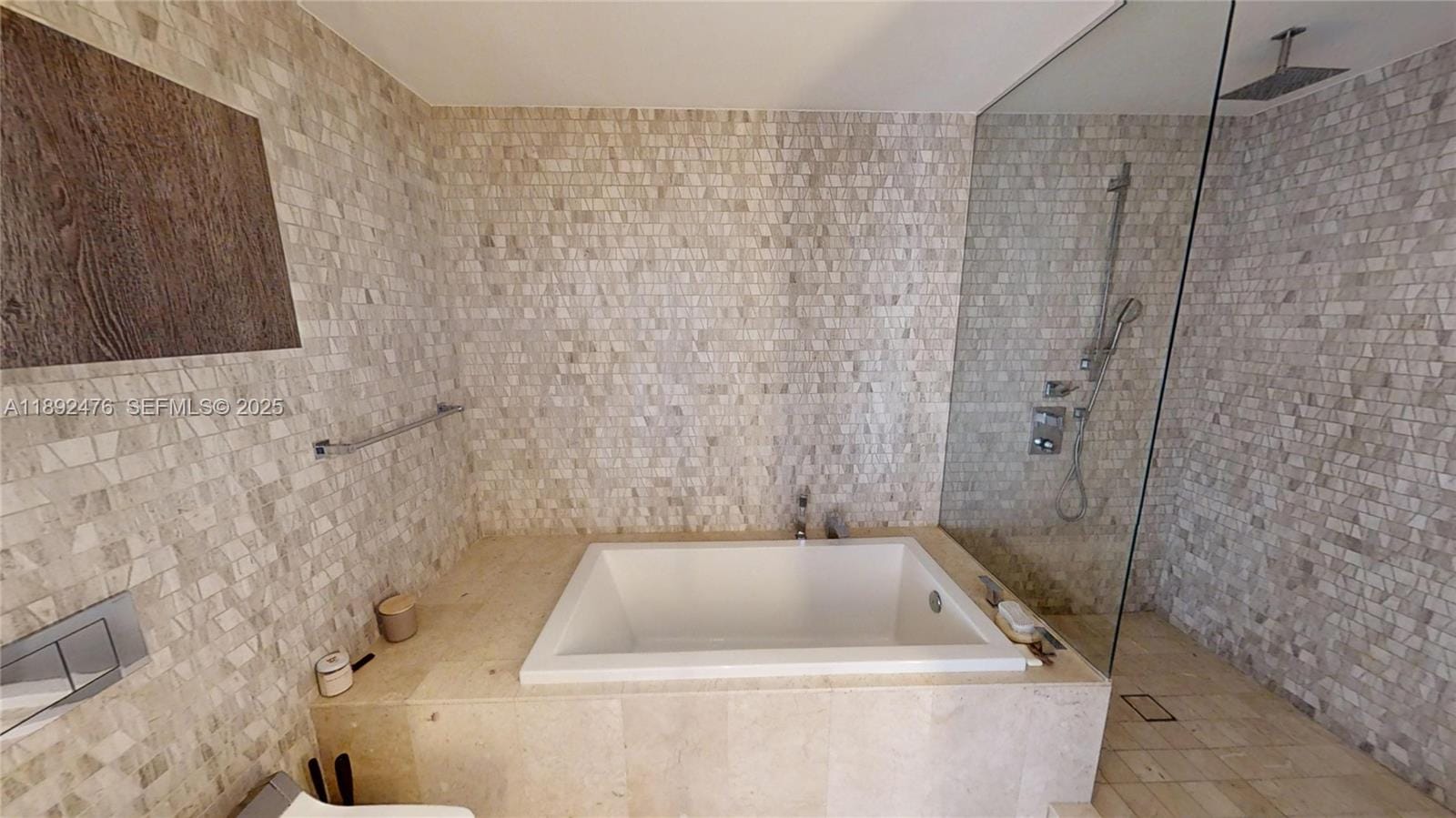 68 SE 6 Street 1111 — photo 12