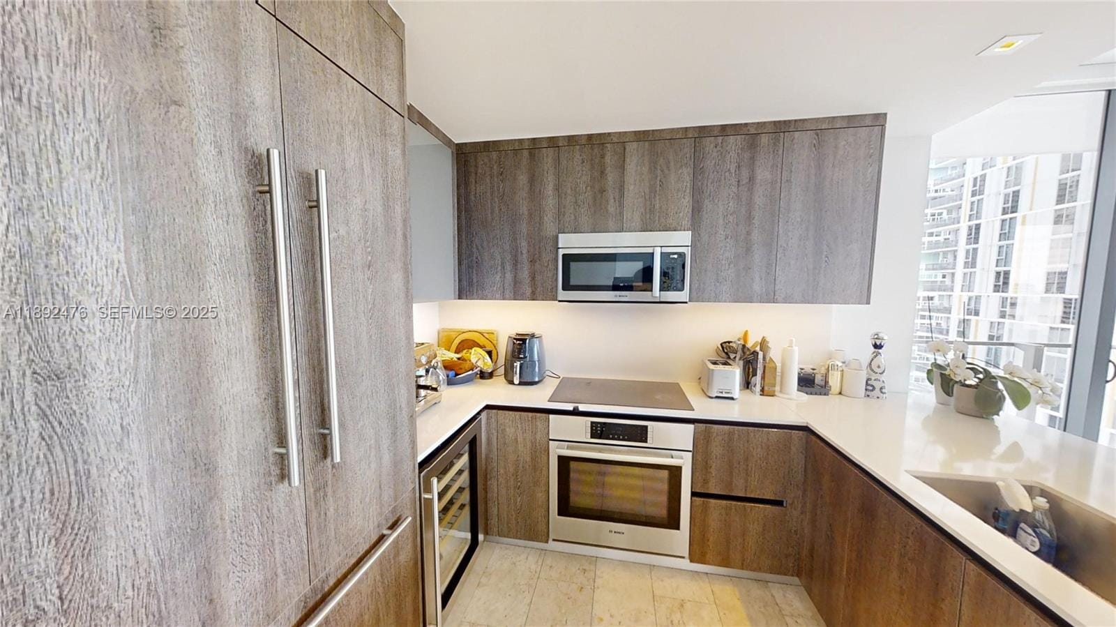 68 SE 6 Street 1111, Miami, FL 33131 photo 16