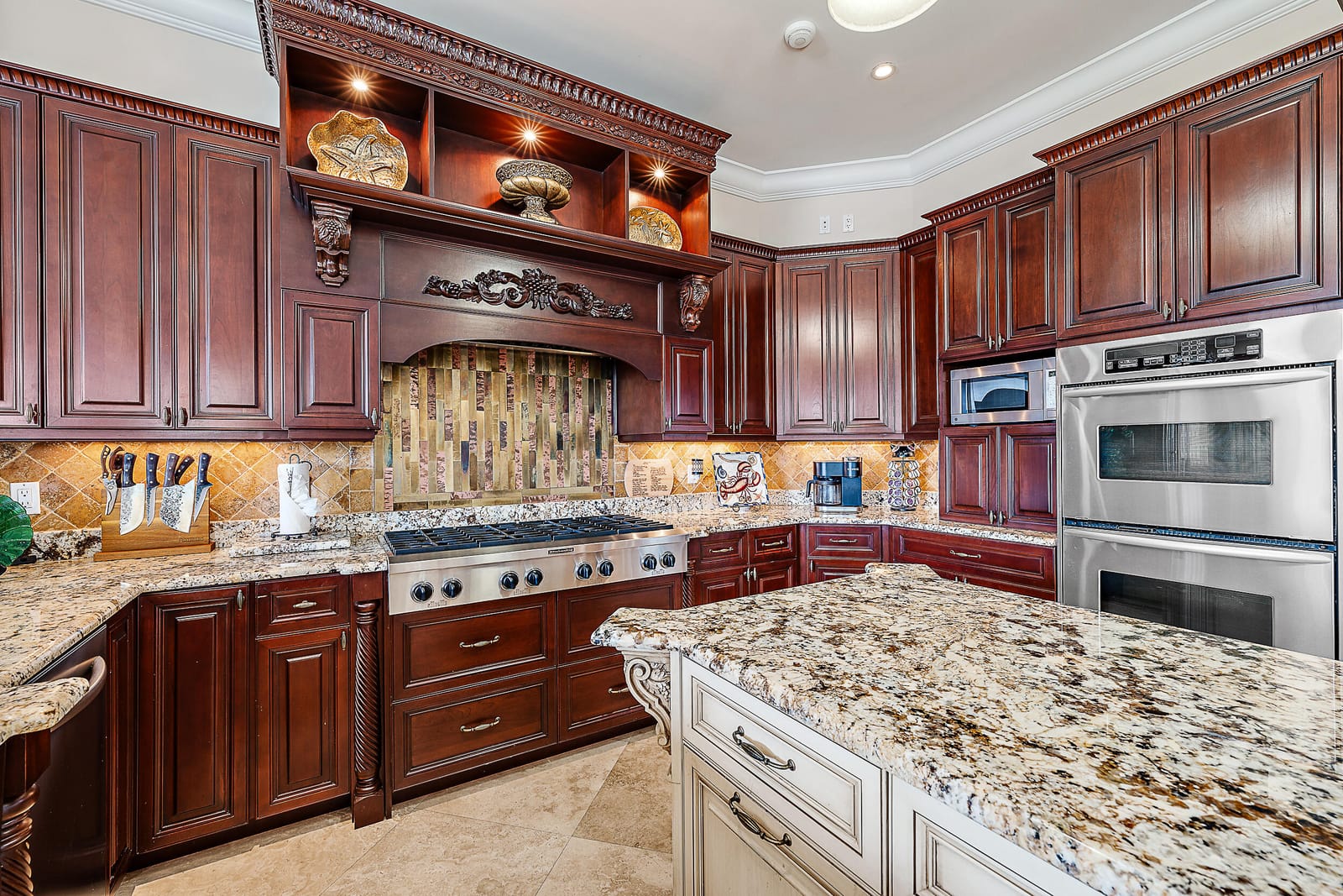 2618 SW River Shore Drive — photo 4