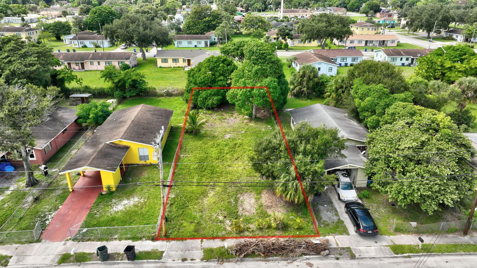 901 N 22nd Street, Fort Pierce, FL 34950 photo 2